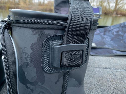 Rage Large Camo Welded Bag - imagine 3