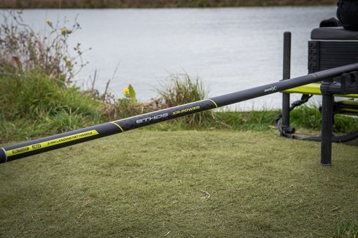 Matrix Ethos Xr-Power 3.5m Landing Net Handle 2Pieces - imagine 10