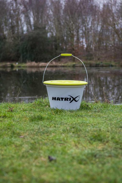 Matrix 17l groundbait bucket lid - imagine 2